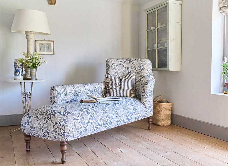 1 Anglesey LHF Chaise in RHS Gertrude Jekyll Linen Cotton Blend Navy